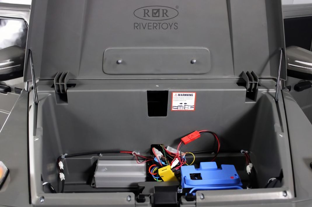 Детский электромобиль Mercedes-Maybach G650 Landaulet (M999MM) серый