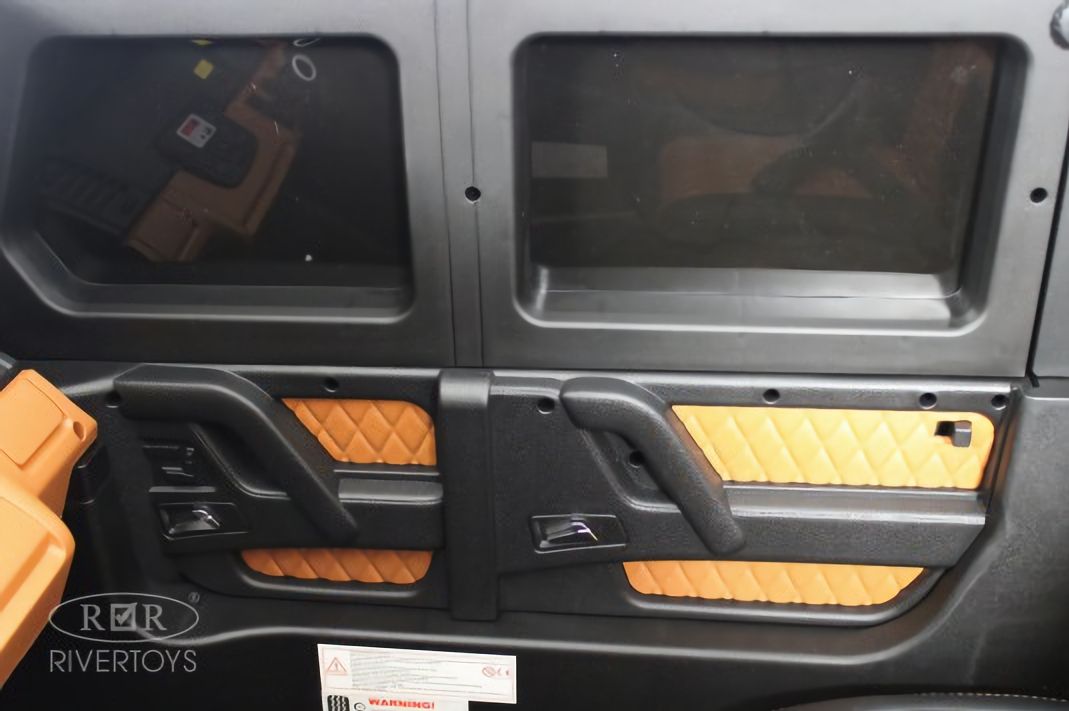 Детский электромобиль Mercedes-Maybach G650 Landaulet (M999MM) серый