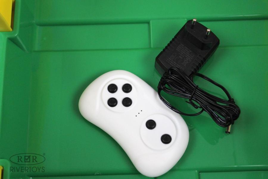 Детский электромобиль RiverToys O555OO зеленый