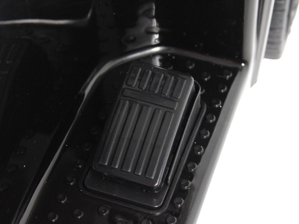 Детский толокар Mercedes-AMG GLS 63 RiverToys (HL600) (черный)