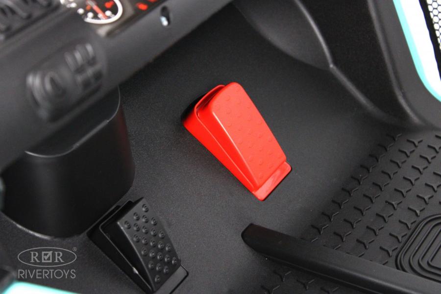 Детский электромобиль RiverToys P555PP светло-зеленый