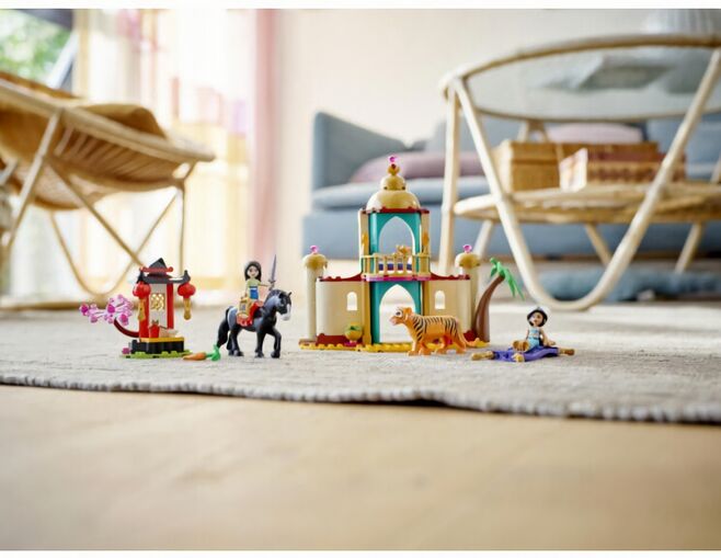 (EU) Игрушка LEGO Disney Приключения Жасмин и Мулан (43208)