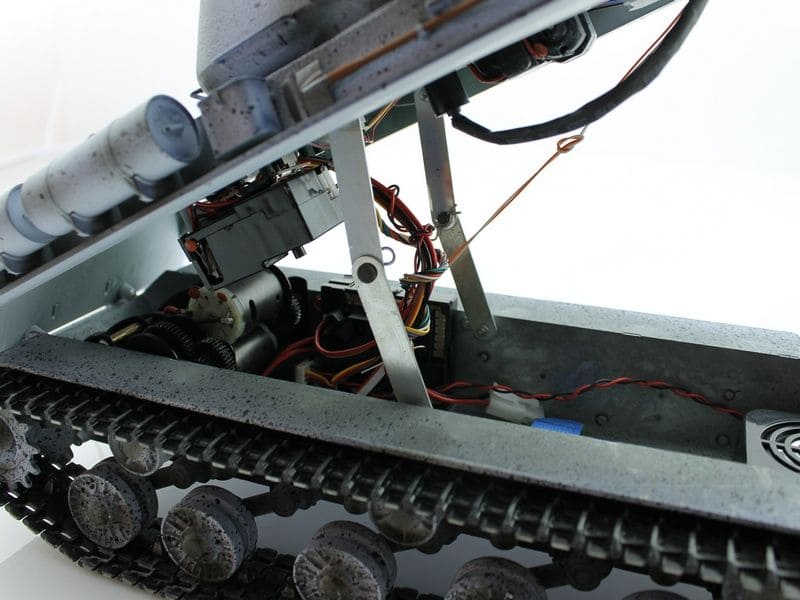 Р/У танк Taigen 1/16 ИС-2 модель 1944, СССР, зимний, (для ИК танкового боя) 2.4G, TG3928-1S-IR