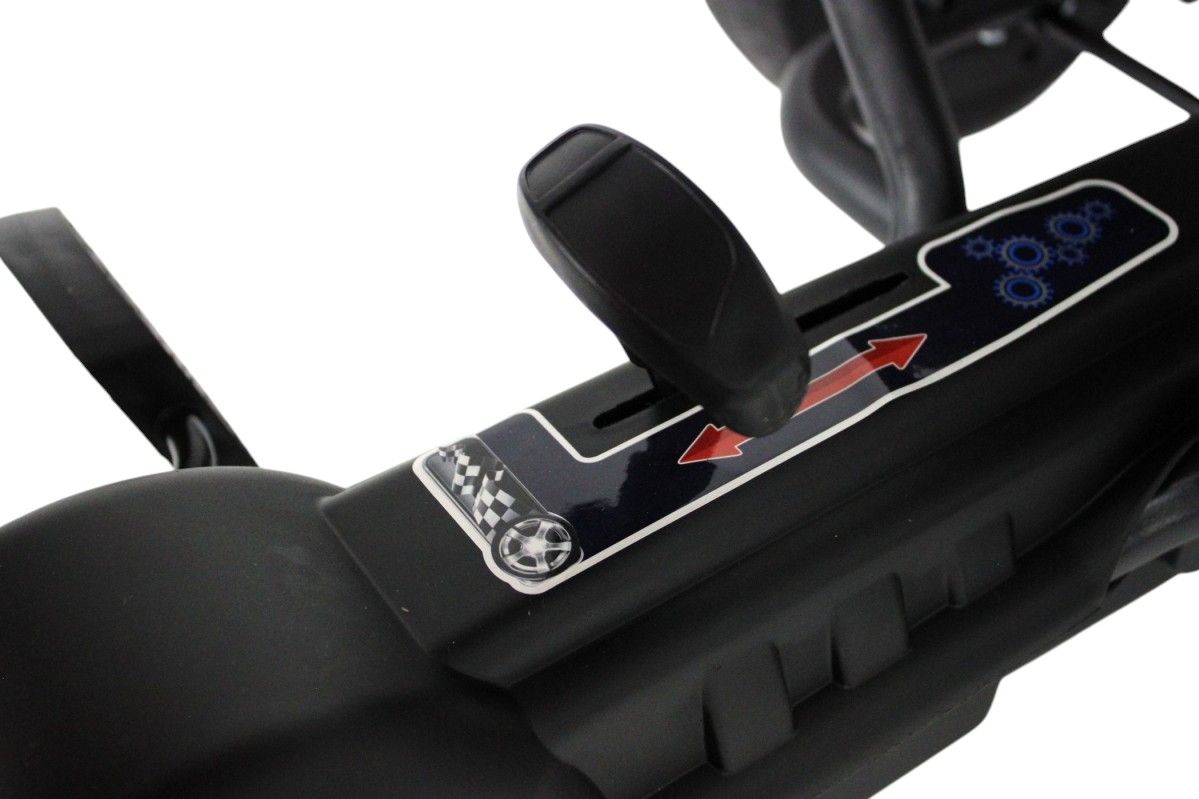 Детский веломобиль RiverToys (C222CC-RED) красный