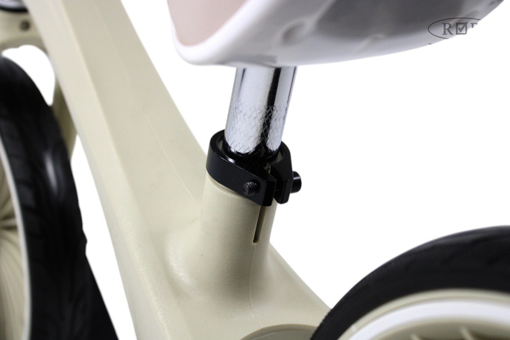 Детский беговел RiverToys (HB-007-14) (белый)