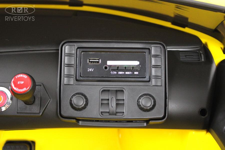 Детский электромобиль RiverToys Lamborghini Aventador SVJ (A111MP) желтый