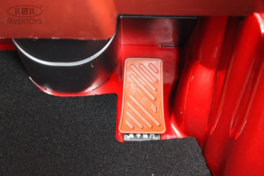 Детский электромобиль RiverToys Mercedes-Benz G65 (E111EE) красный глянец