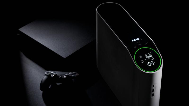 Защита консоли от скачков напряжения: сетевой фильтр, стабилизатор или ИБП — что реально нужно