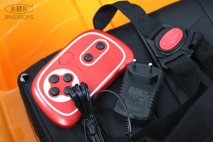 Детский электромобиль RiverToys Lexus LC 500 (JE1618) желтый