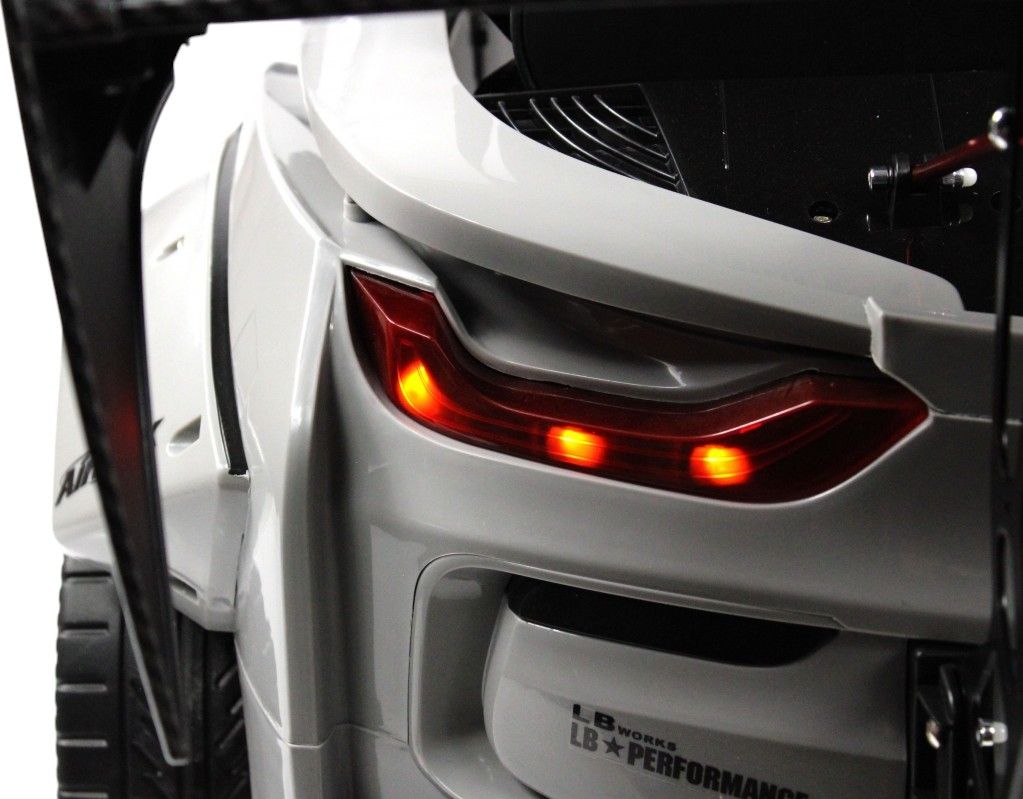 Детский электромобиль RiverToys (G007GG-GREY) серый