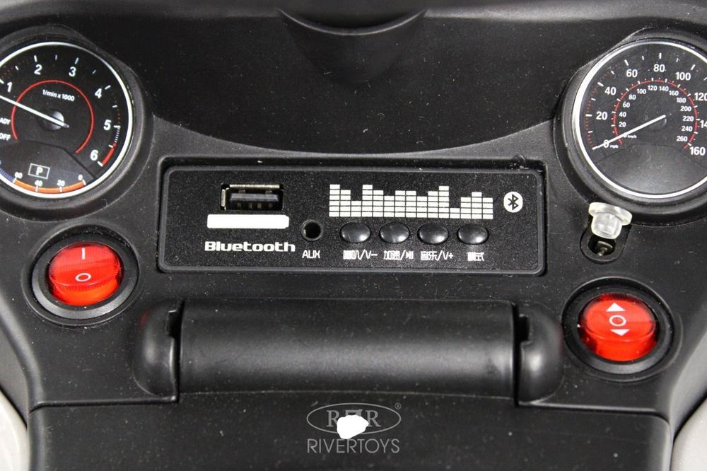 Детский толокар Mercedes-Benz G63 RiverToys (Z001ZZ-B) (синий бриллиант)