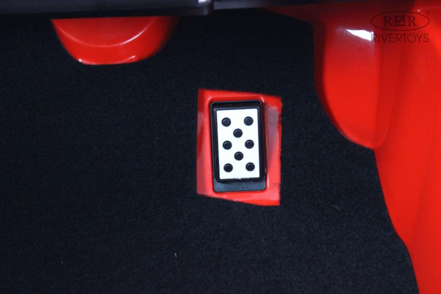 Детский электромобиль RiverToys Lamborghini Urus (E777EE) красный