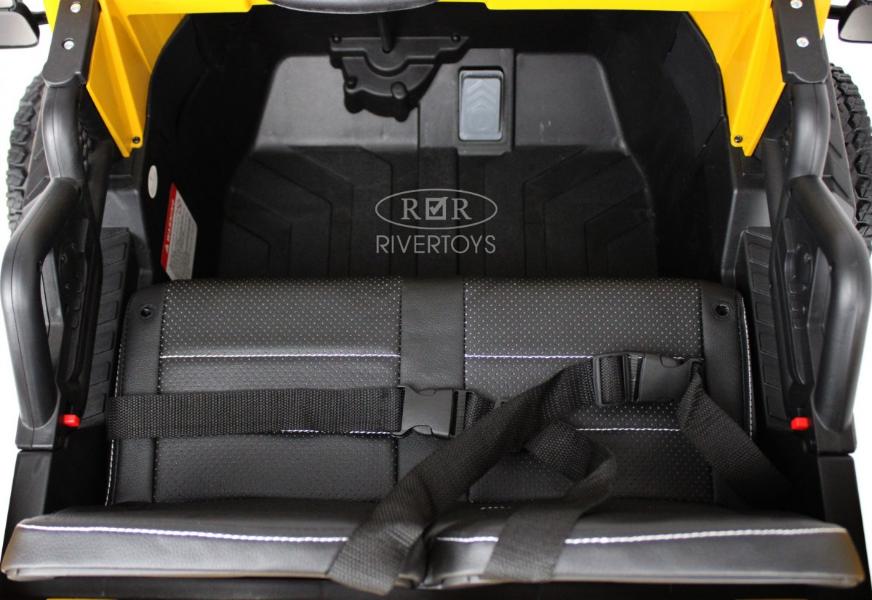 Детский электромобиль RiverToys C444CC жёлтый