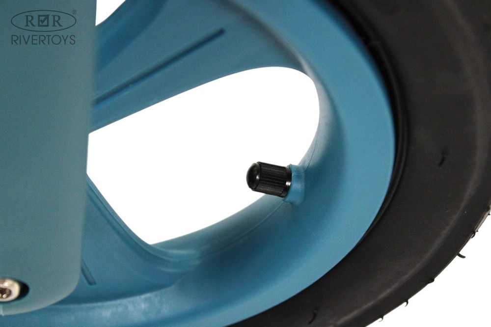 Детский беговел RiverToys (М002БХ) (желтый)