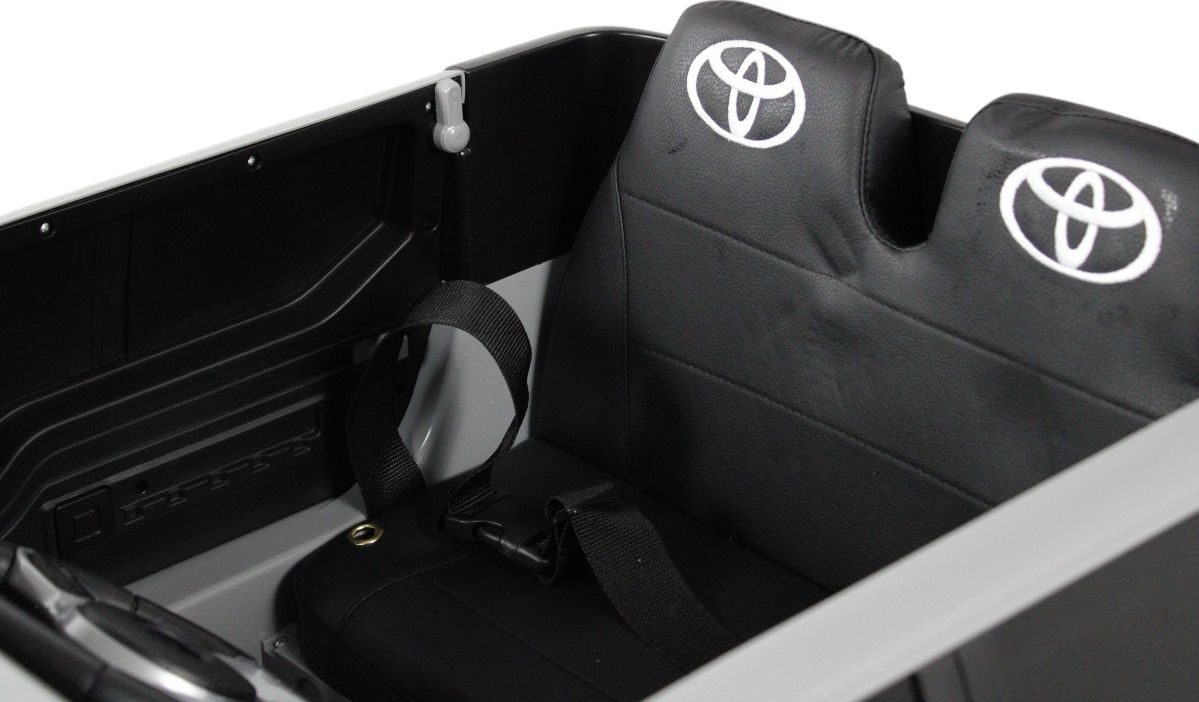 Детский электромобиль RiverToys (G444GG-GREY) серый