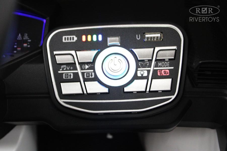 Детский электромобиль RiverToys Lamborghini Huracán STO (E888EE) белый