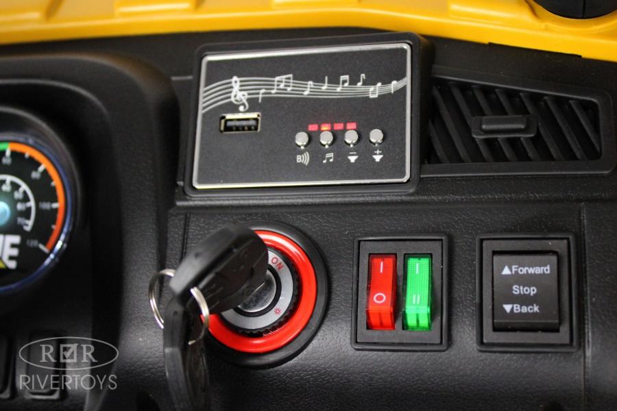 Детский электромобиль RiverToys C444CC жёлтый