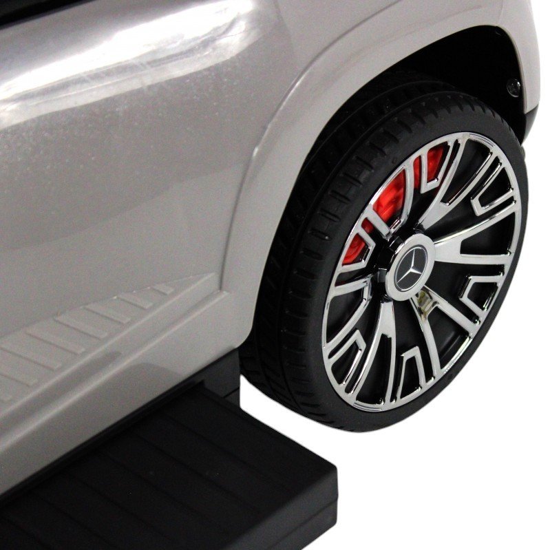 Детский толокар Mercedes-Benz GLS 600 RiverToys (Z003ZZ-B) (серый)