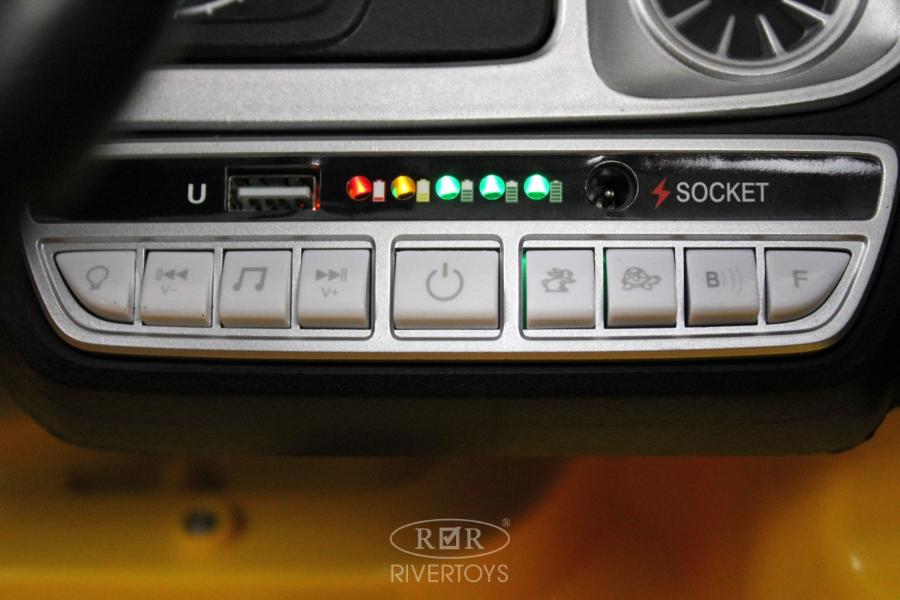 Детский электромобиль RiverToys Mercedes-Benz G63 (T999TT) желтый