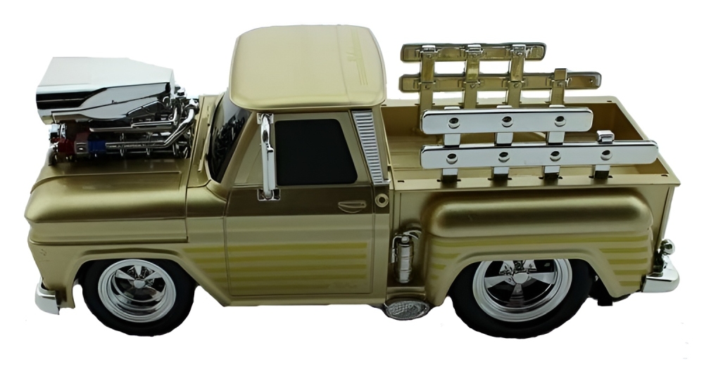 Пикап из серии Muscle Сar на Р/У с гоночным мотором Wangfeng 1/16, свет, звук