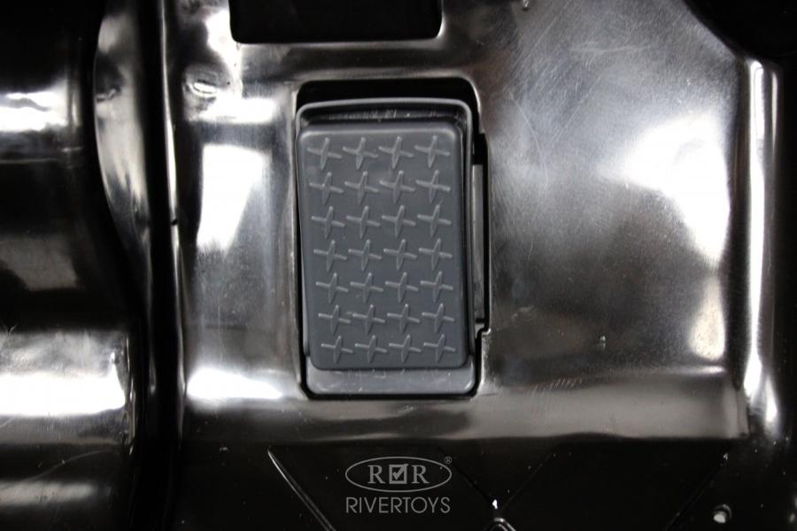 Детский электромобиль RiverToys Bentley EXP12 (JE1166) черный