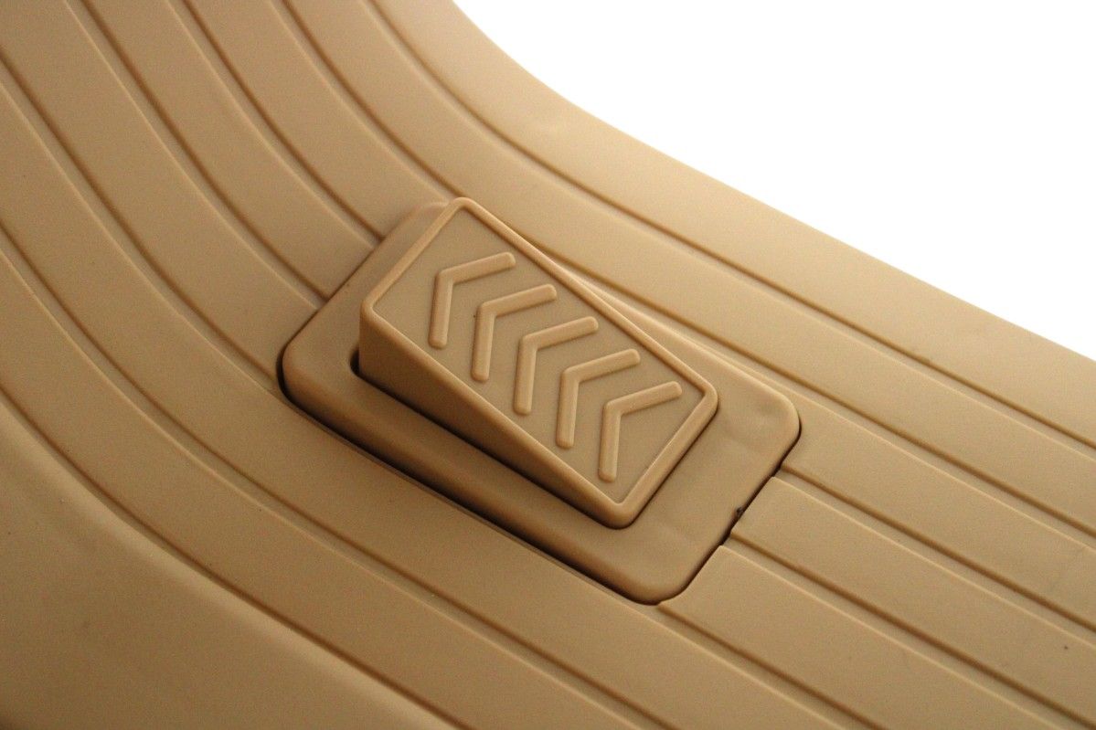 Детский электроскутер RiverToys (K444PX-A-BEIGE) бежевый