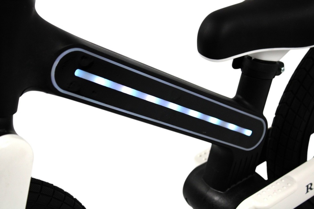 Детский беговел RiverToys (HB-002) (черный)