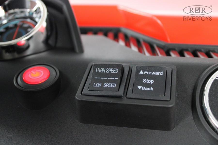 Детский электромобиль RiverToys K111AM красный