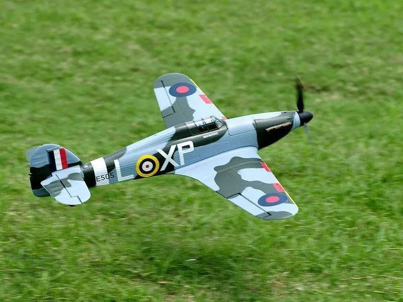 Радиоуправляемая модель самолет Top RC top013D Hurricane Pro зеленый 750мм flight controller PNP