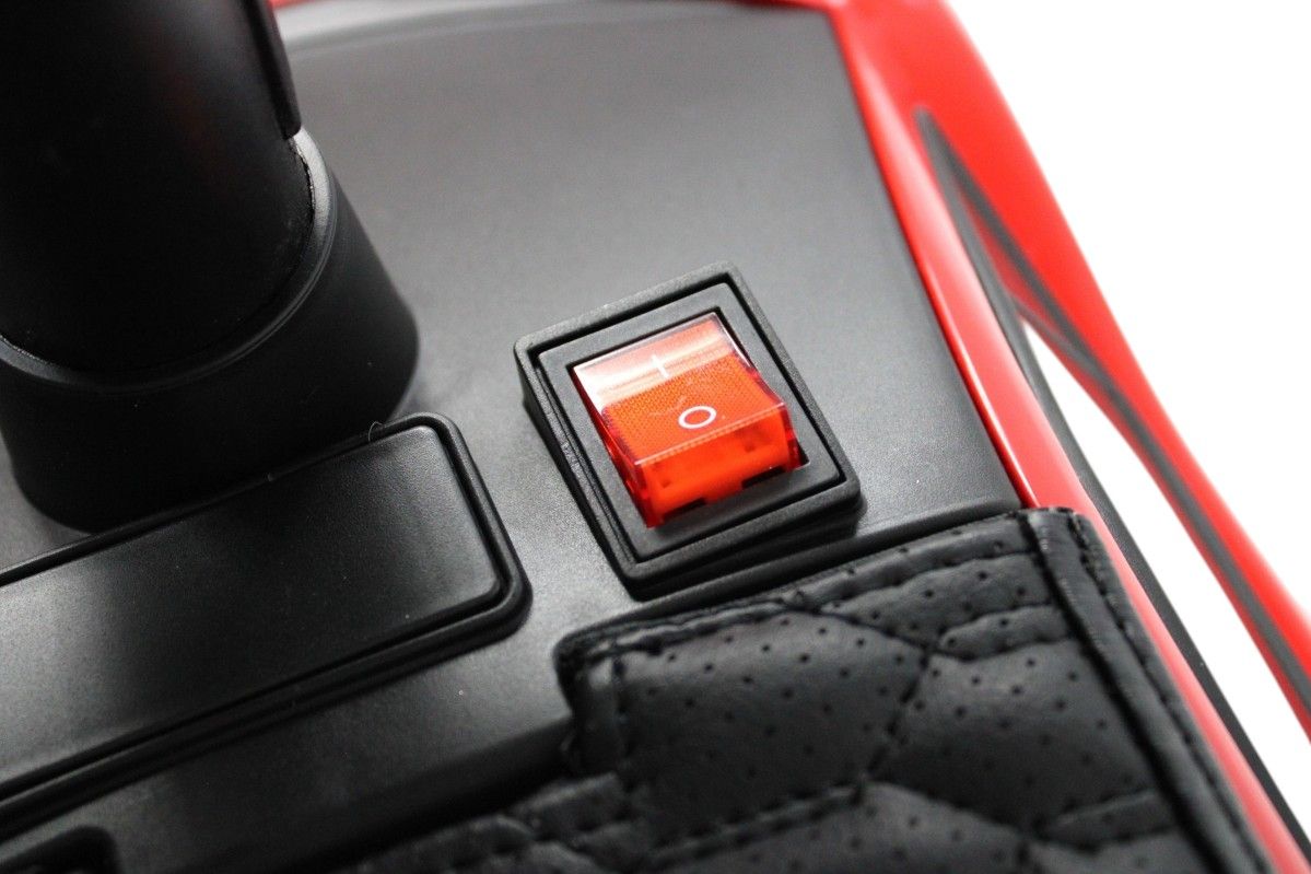 Детский толокар RiverToys (M555MM-M-RED) красный