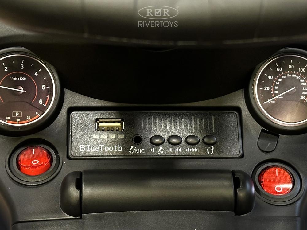 Детский толокар Mercedes-Benz G63 RiverToys (Z001ZZ-C) (синий бриллиант)
