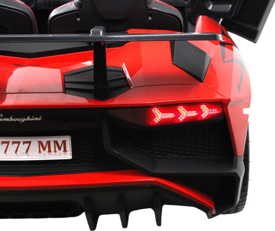 Детский электромобиль RiverToys Lamborghini Aventador SV (M777MM) красный