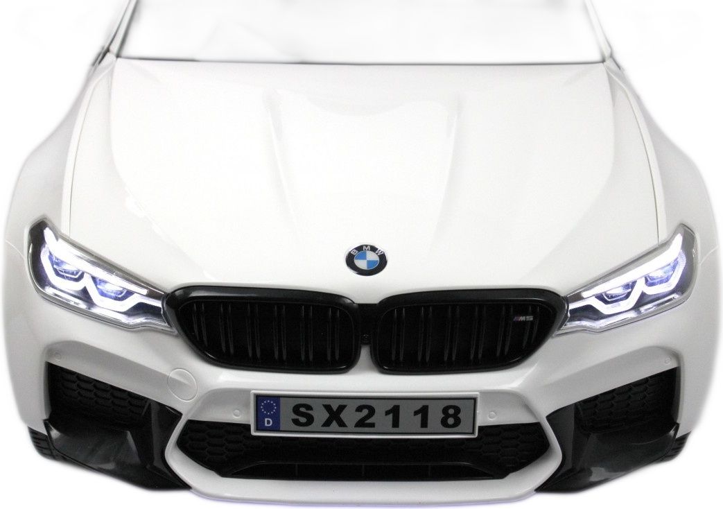 Детский электромобиль RiverToys BMW M5 Competition (A555MP) белый