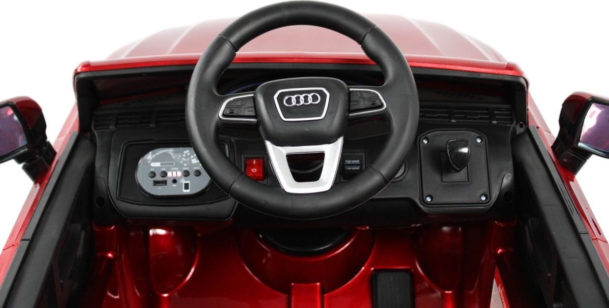 Детский электромобиль RiverToys AUDI Q7 (HL678) красный глянец