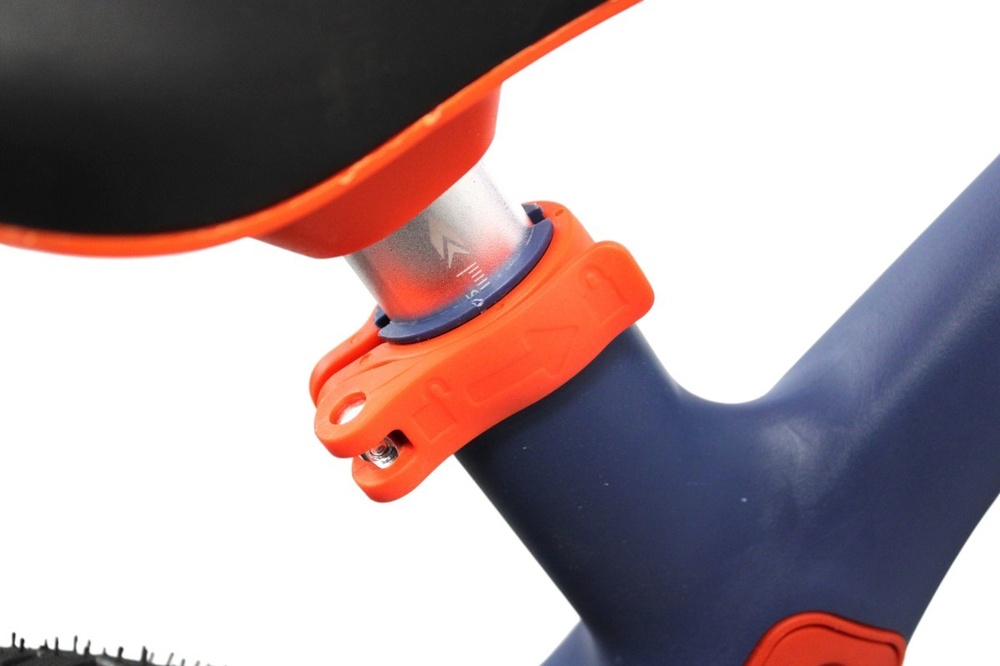 Детский беговел RiverToys (HB-001) (синий)