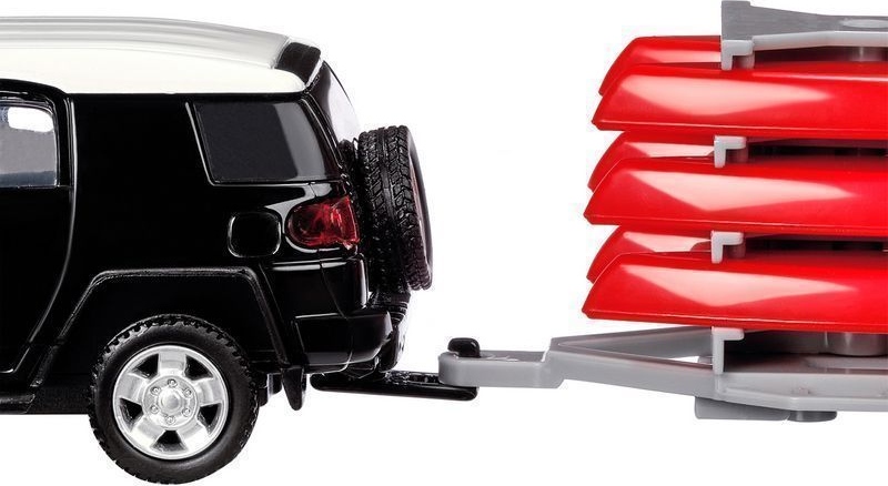 Машина АВТОПАНОРАМА Toyota FJ Cruiser c прицепом с досками для серфинга (JB1251174)