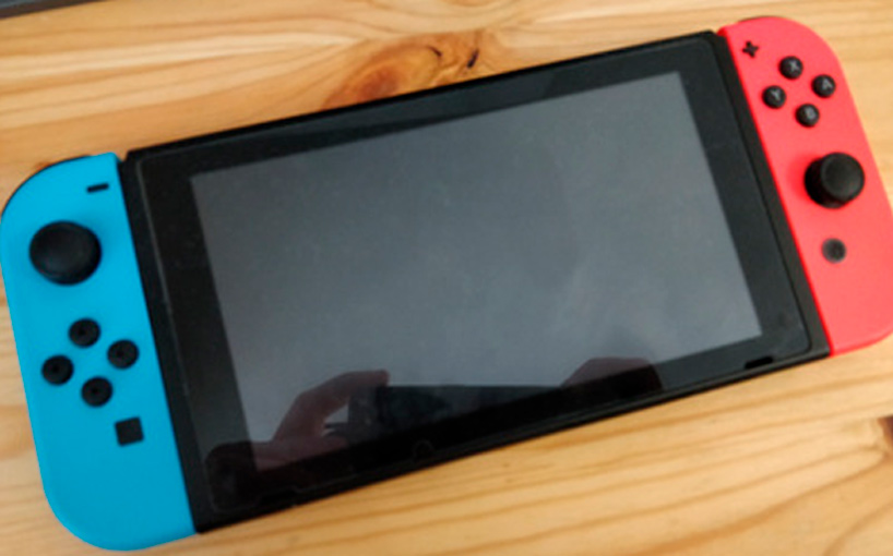 Защитная плёнка OIVO OLED Carbon Fiber Glass для экрана Nintendo Switch (IV-SW162)