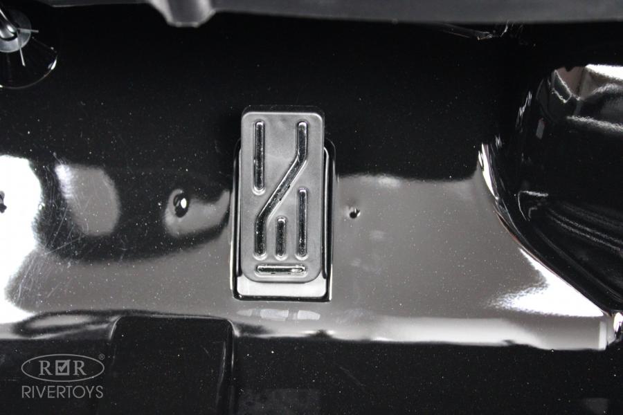 Детский электромобиль RiverToys Lexus LX570 (Y555YY) черный глянец