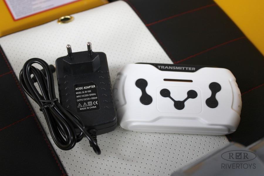 Детский электромобиль RiverToys G002GG желтый