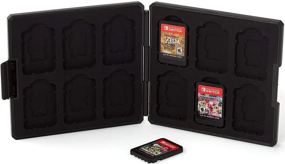 Защитный кейс HORI Premium Game Card Case Pac-Man (черно-желтый) (NSW-038U) для Nintendo Switch