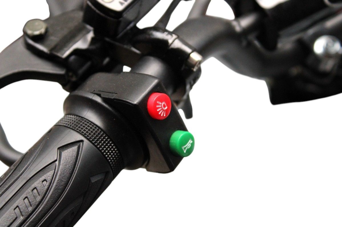 Детский электроквадроцикл RiverToys (TIKI-LUX-BLACK-SPIDER) черный Spider