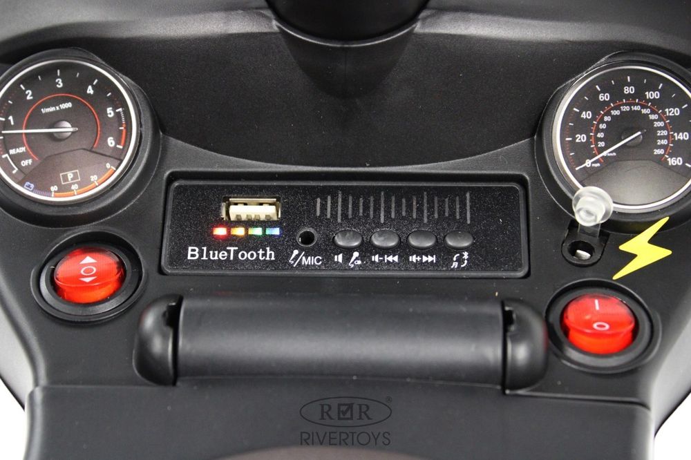 Детский толокар Mercedes-Benz G63 RiverToys (Z001ZZ-A) (красный бриллиант)