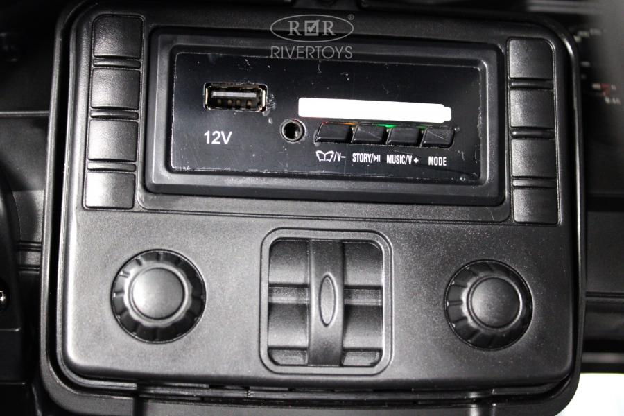 Детский электромобиль RiverToys BMW M4 (A004AA) черный