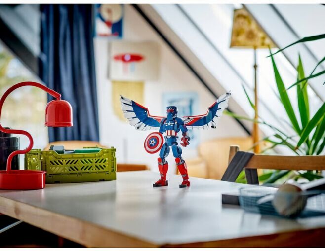 (EU) Игрушка-конструктор LEGO Marvel Новый Капитан Америка (76296)