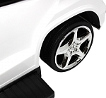 Детский толокар Mercedes-Benz GL63 RiverToys (A888AA-H) (белый)