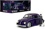 Модель автомобиля Jada 1:24 Wednesday Volkswagen Beetle w/Figure